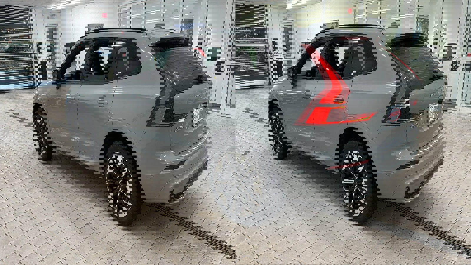 New 2026 Volvo XC60 T8 Plus w/ Protection Package Premier image 7