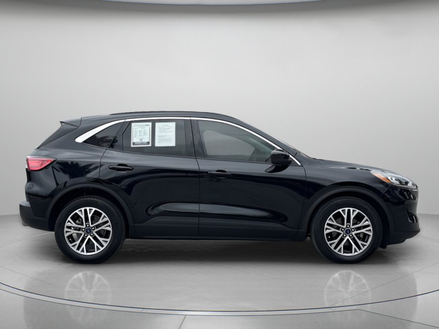 Used 2022 Ford Escape SEL image 2