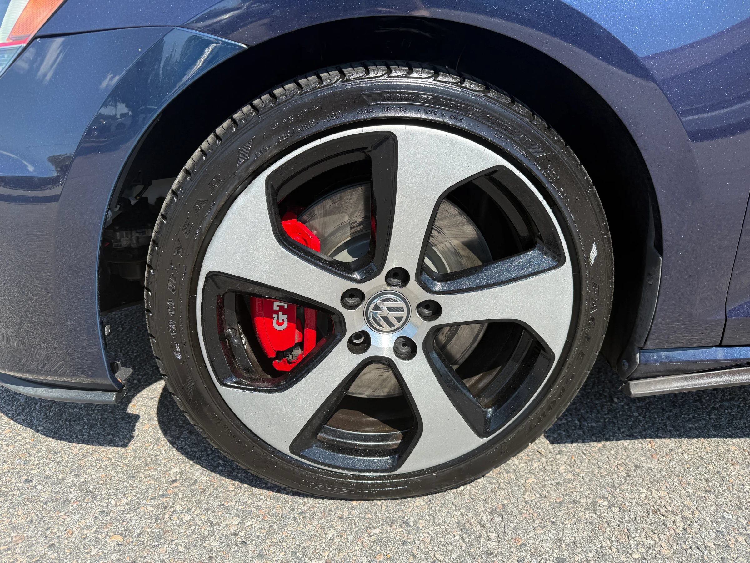 Used 2016 Volkswagen GTI Autobahn w/ Lighting Package (SEL) FWD image 13