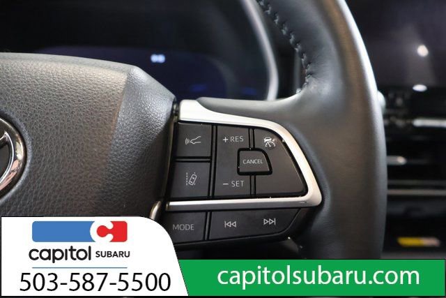 Used 2023 Toyota Highlander Limited image 21