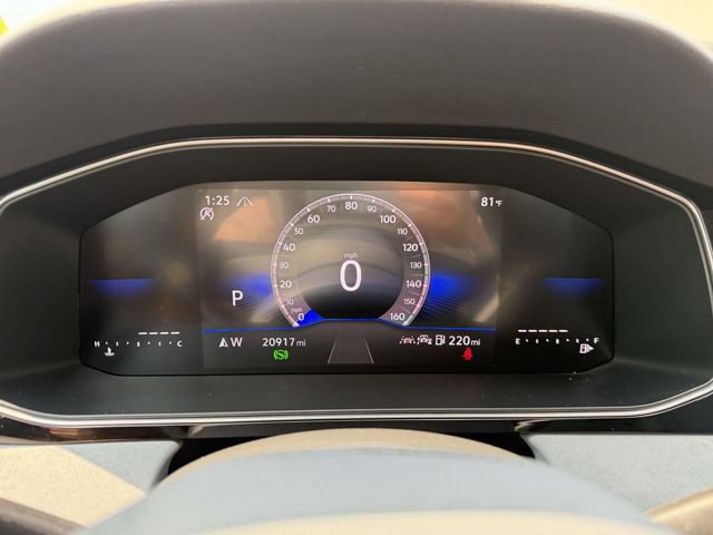 Used 2025 Volkswagen Jetta SE FWD image 26