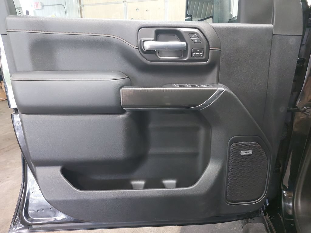 Used 2021 GMC Sierra 2500 AT4 w/ AT4 Premium Plus Package AWD/4WD image 27