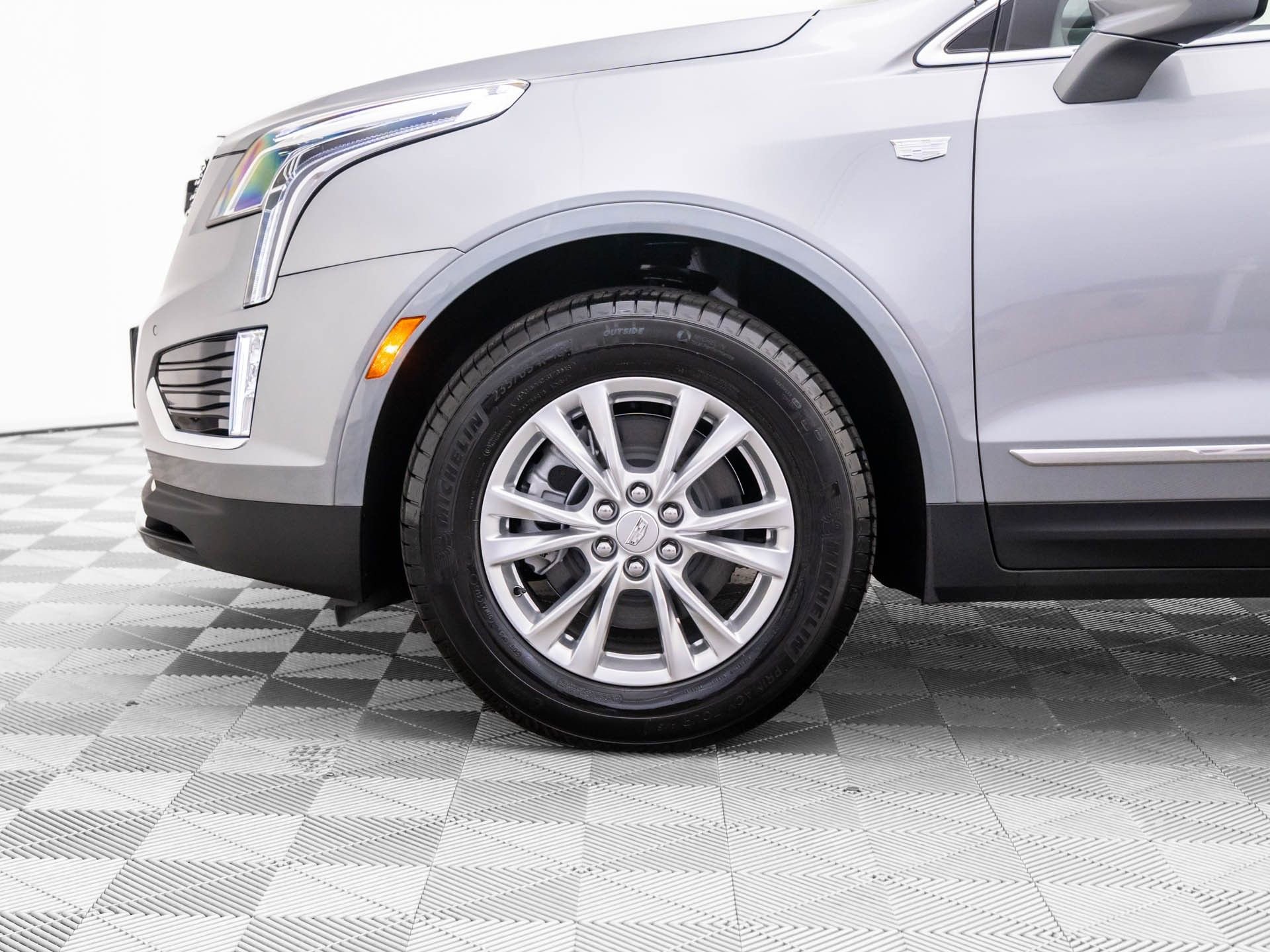 New 2026 Cadillac XT5 Luxury w/ LPO, Floor Liner Package image 32