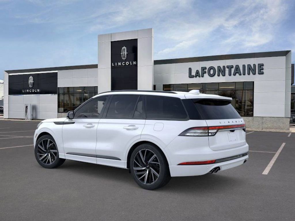 New 2025 Lincoln Aviator Black Label w/ Jet Appearance Package AWD/4WD image 4