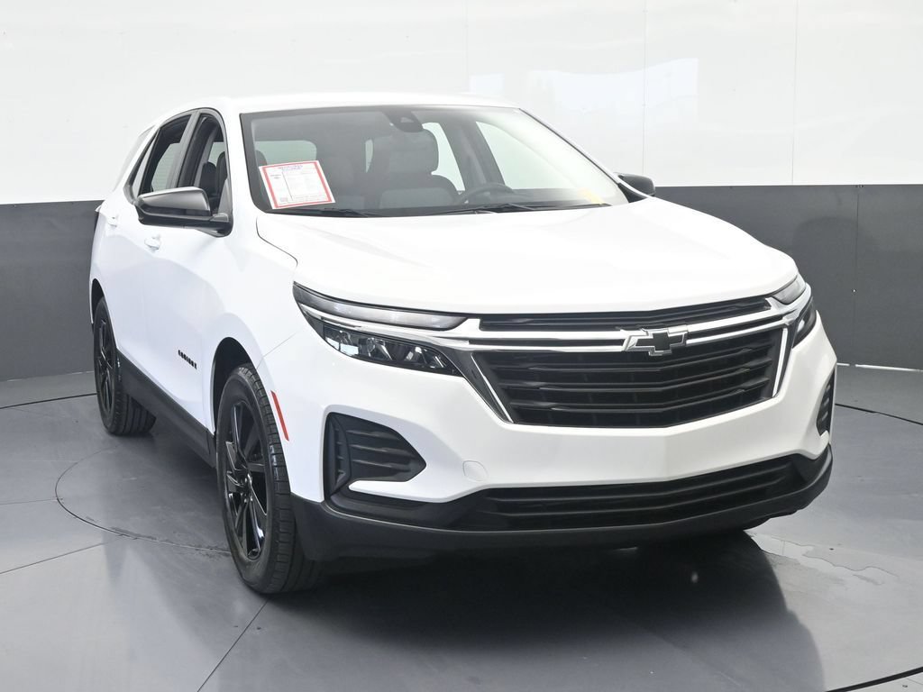 Used 2024 Chevrolet Equinox LS w/ Sport Edition FWD image 9