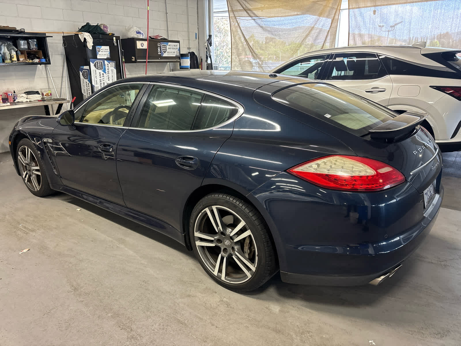 Used 2013 Porsche Panamera S RWD image 4