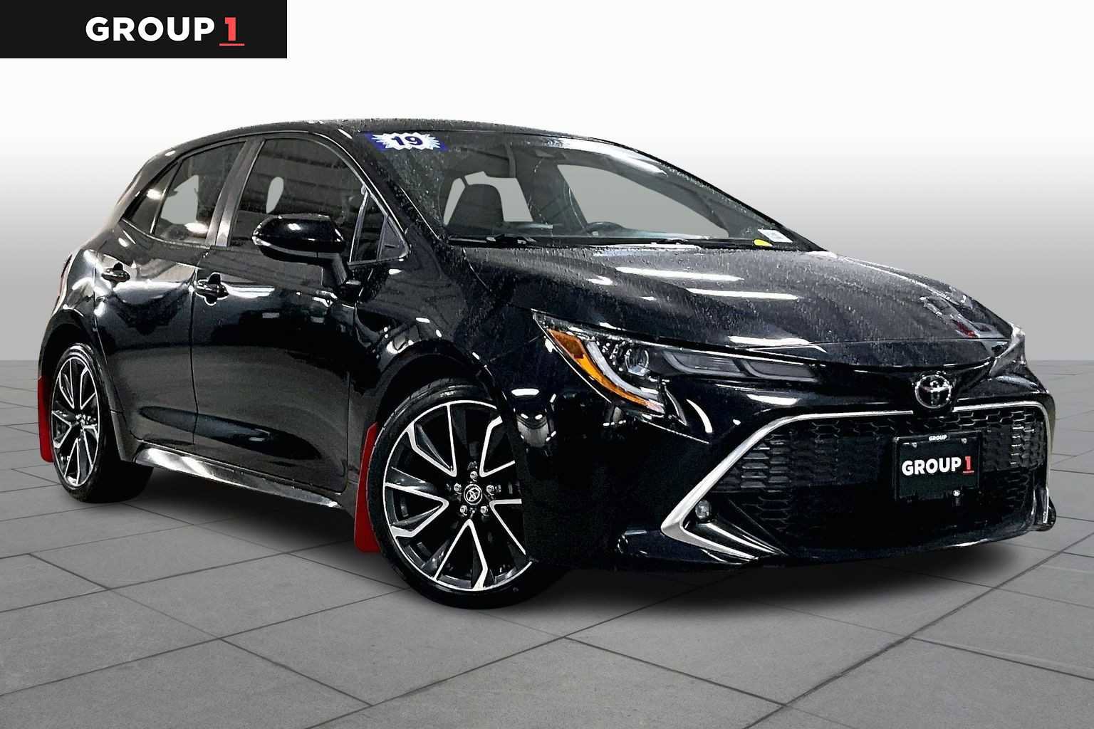 Used 2019 Toyota Corolla XSE w/ Carpet Mat Package image 3