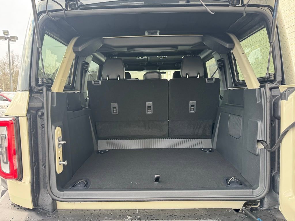 New 2025 Ford Bronco Outer Banks w/ Sasquatch Package image 39