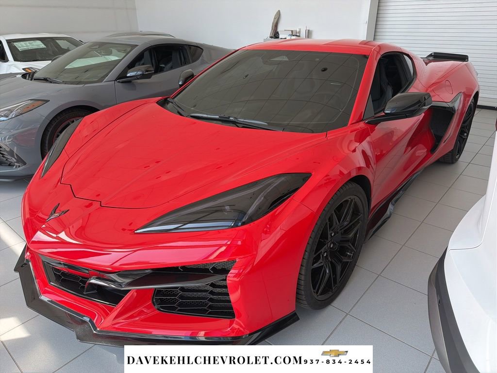 Used 2024 Chevrolet Corvette Z06 image 1