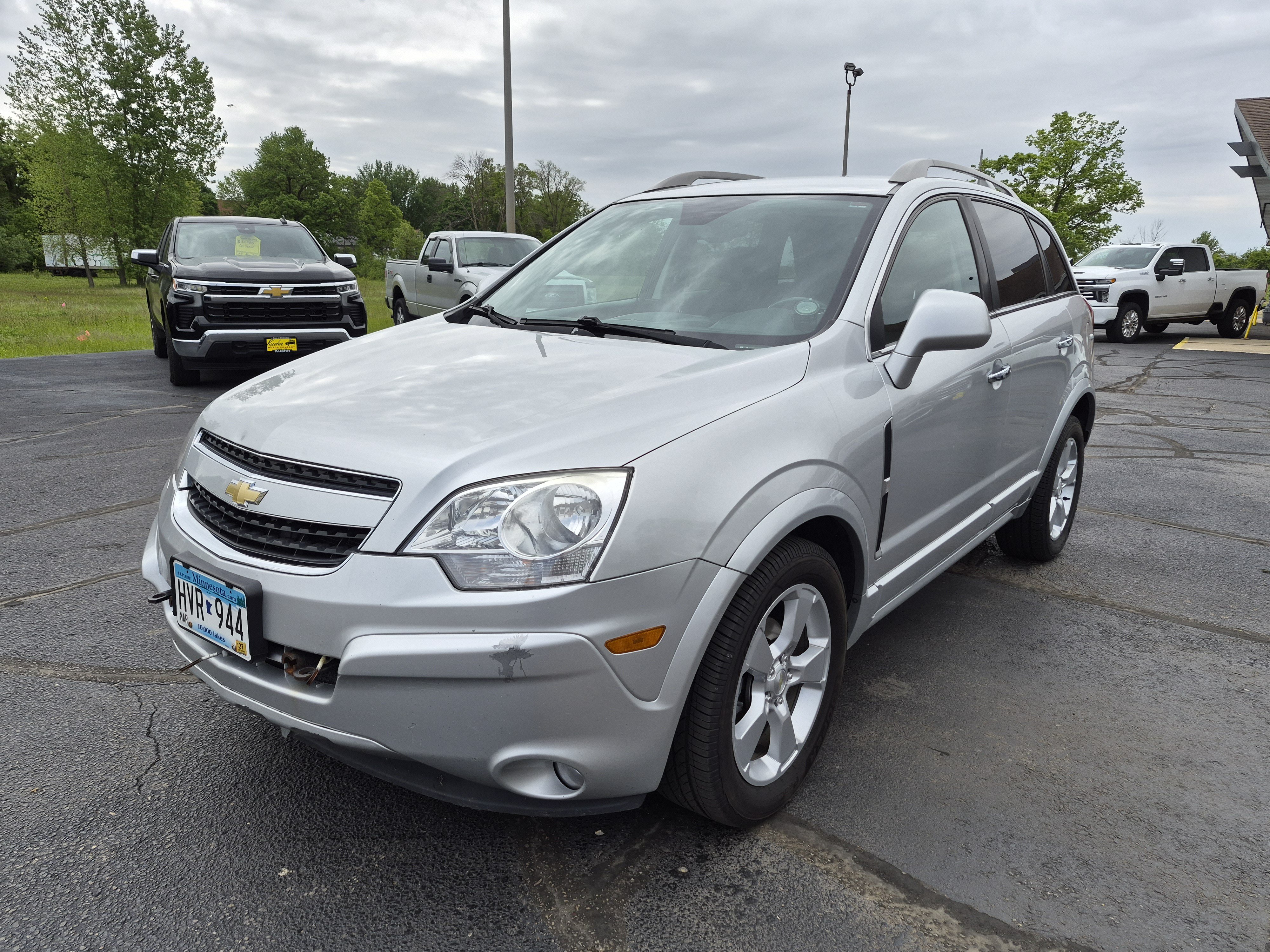 Used 2014 Chevrolet Captiva Sport LT FWD image 4