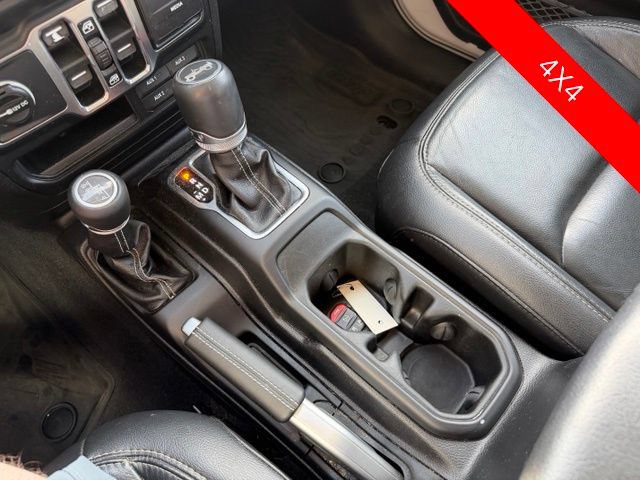 Used 2019 Jeep Wrangler Unlimited Sahara w/ LED Lighting Group AWD/4WD image 41