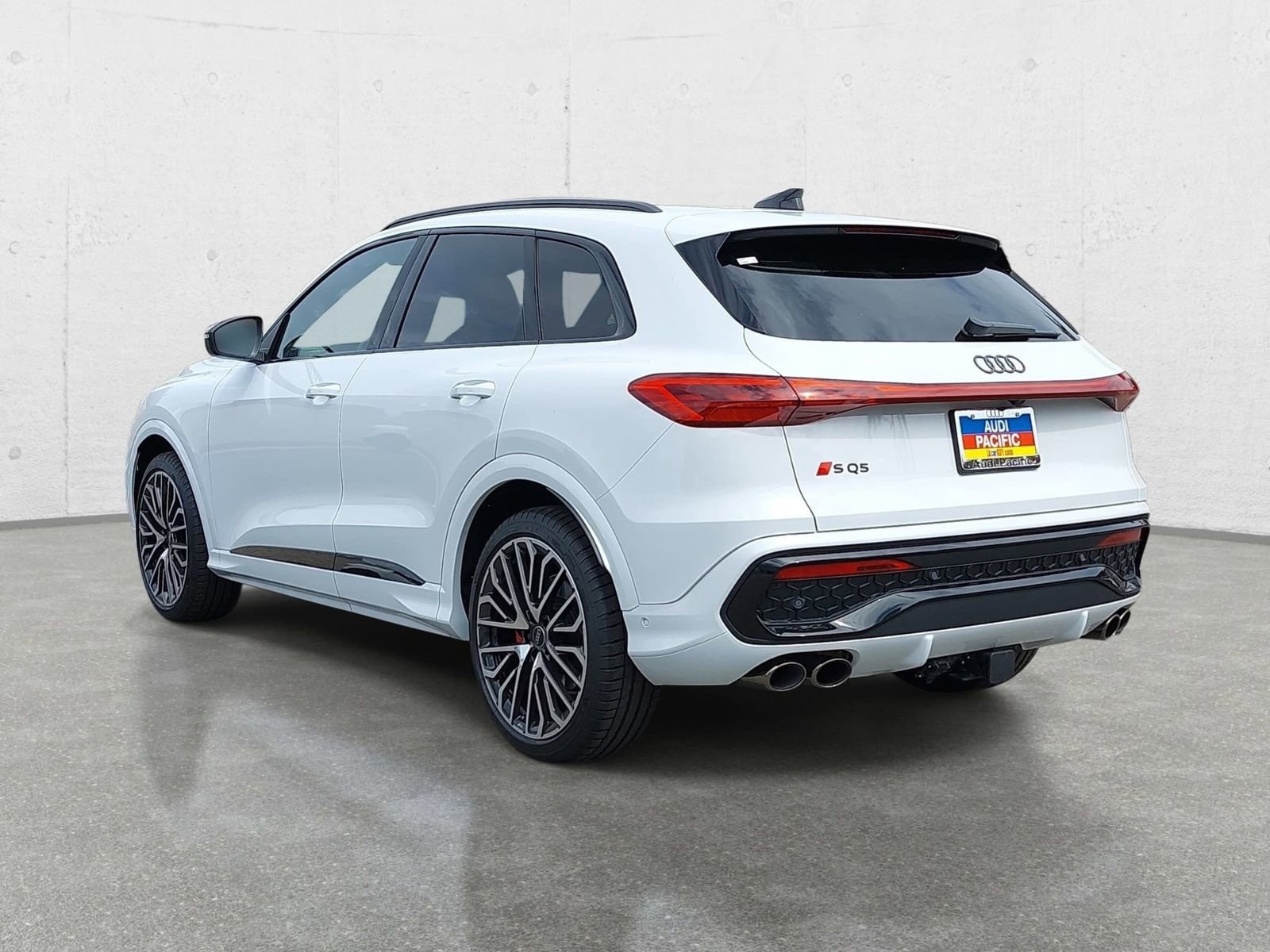 New 2025 Audi SQ5 Premium Plus AWD/4WD image 7