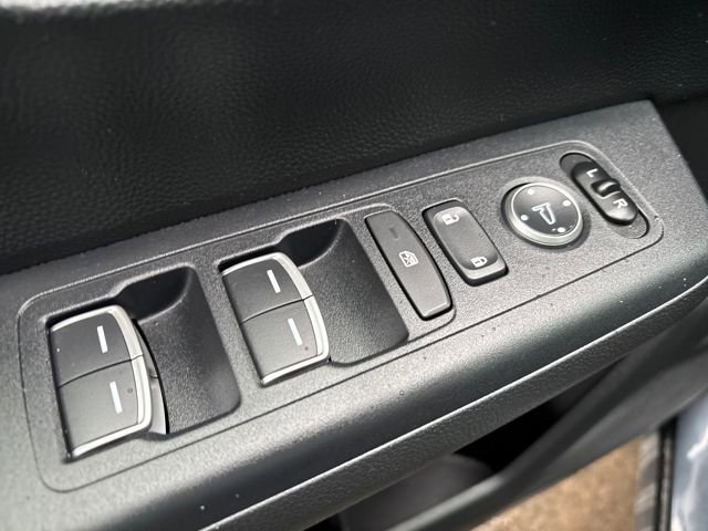 Used 2025 Honda CR-V Sport Touring image 13