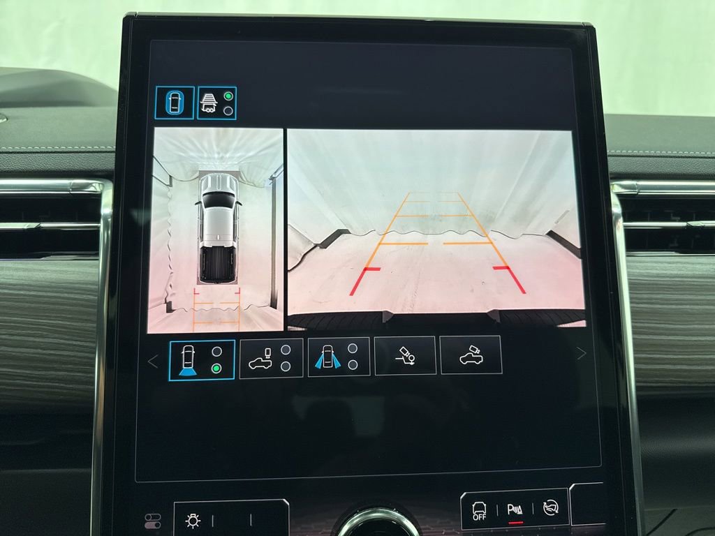New 2025 GMC Sierra EV Denali AWD/4WD image 32