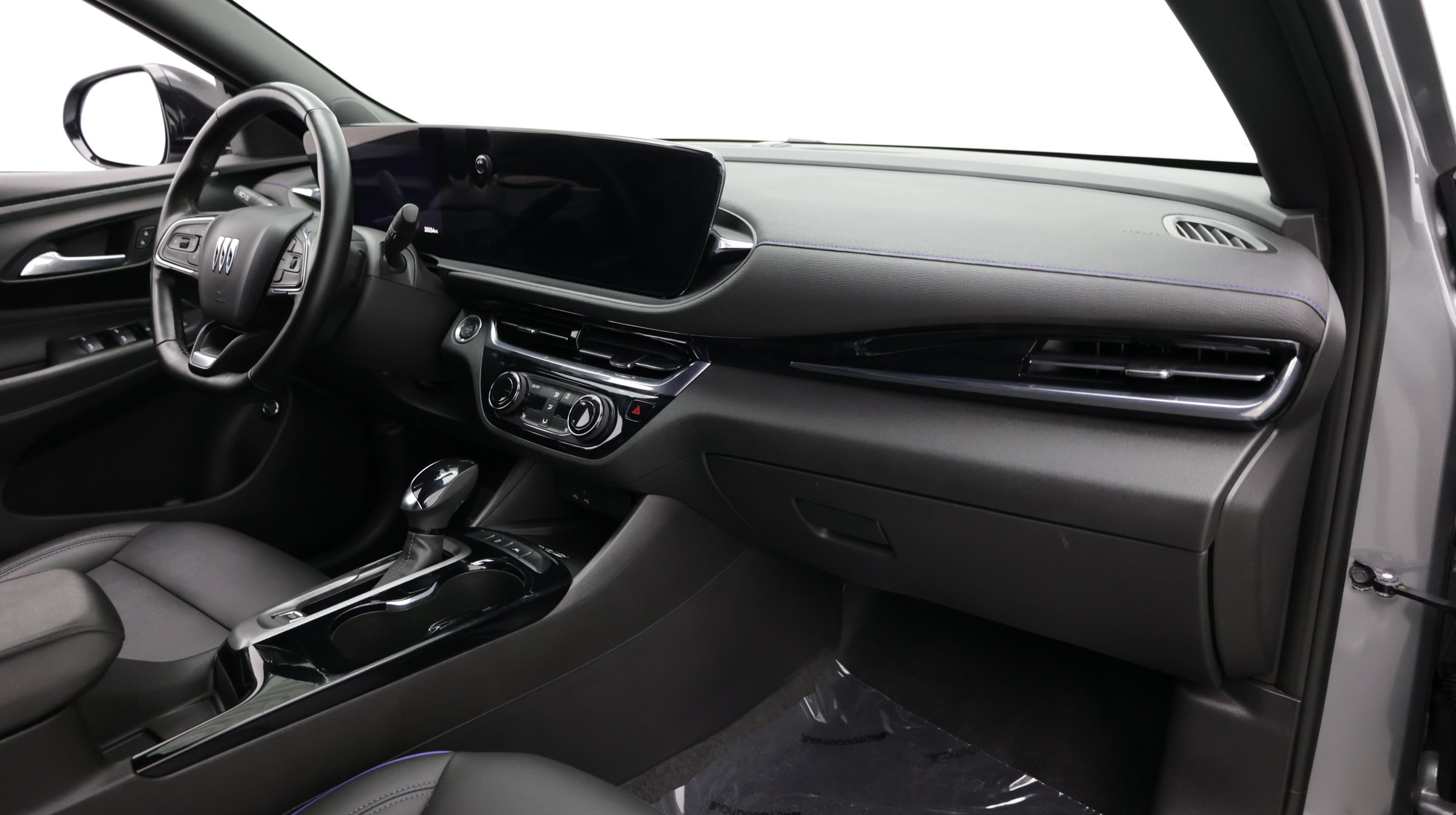 Used 2025 Buick Envista Sport Touring w/ Convenience I Package FWD image 40