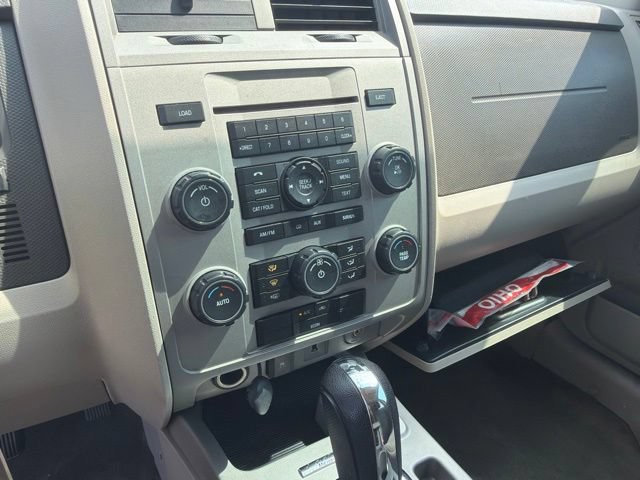Used 2009 Ford Escape 4WD Hybrid image 16
