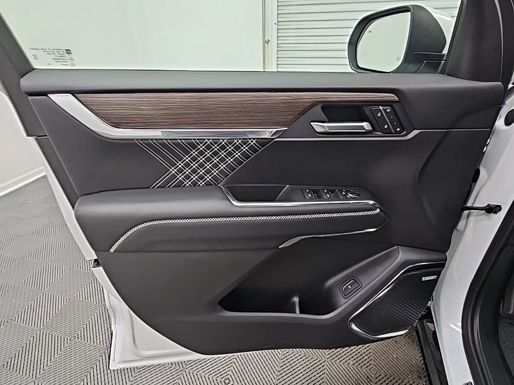 New 2026 GMC Acadia Denali w/ Super Cruise Package image 30