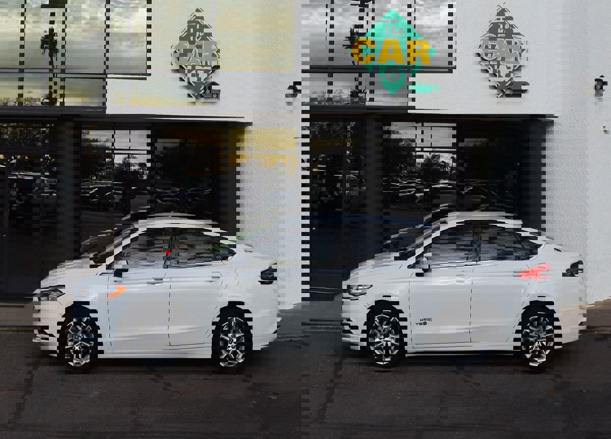 Used 2018 Ford Fusion S image 9