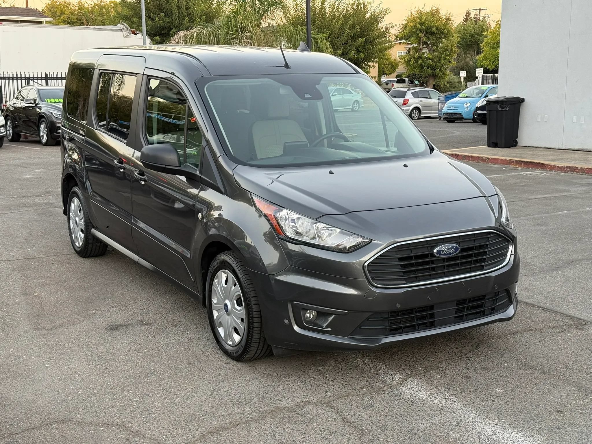 Used 2023 Ford Transit Connect XLT FWD image 8