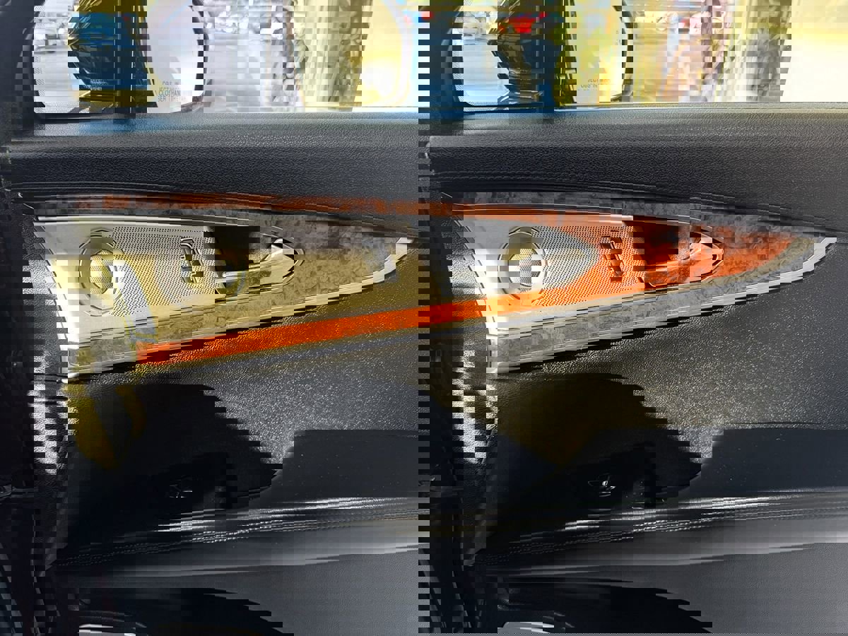 Used 2017 Lincoln MKX Reserve w/ Luxury Package image 15