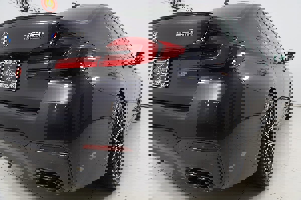 Used 2023 BMW M550i xDrive image 57