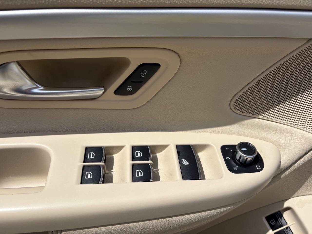 Used 2013 Volkswagen Eos Komfort image 38