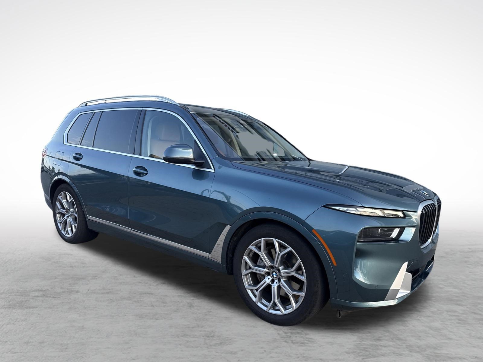 Used 2023 BMW X7 xDrive40i w/ Executive Package AWD/4WD image 8