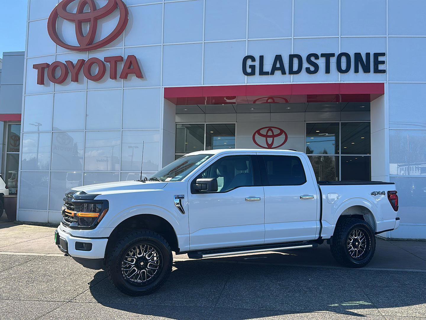 Used 2025 Ford F150 XLT w/ Equipment Group 301A Standard image 10