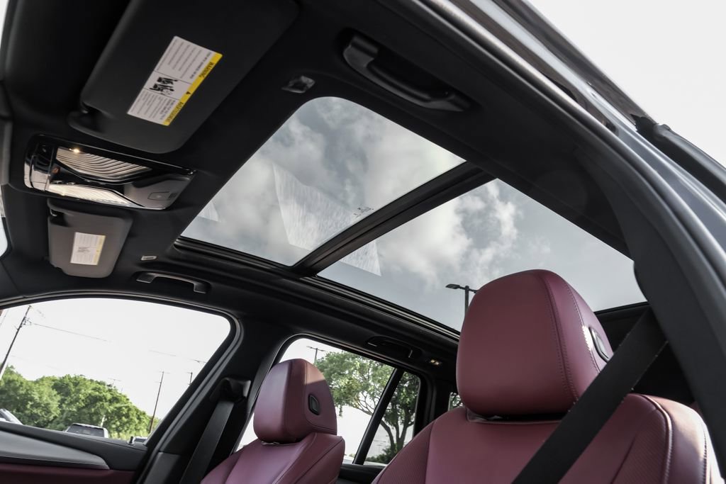 Used 2024 BMW X3 M40i AWD/4WD image 23