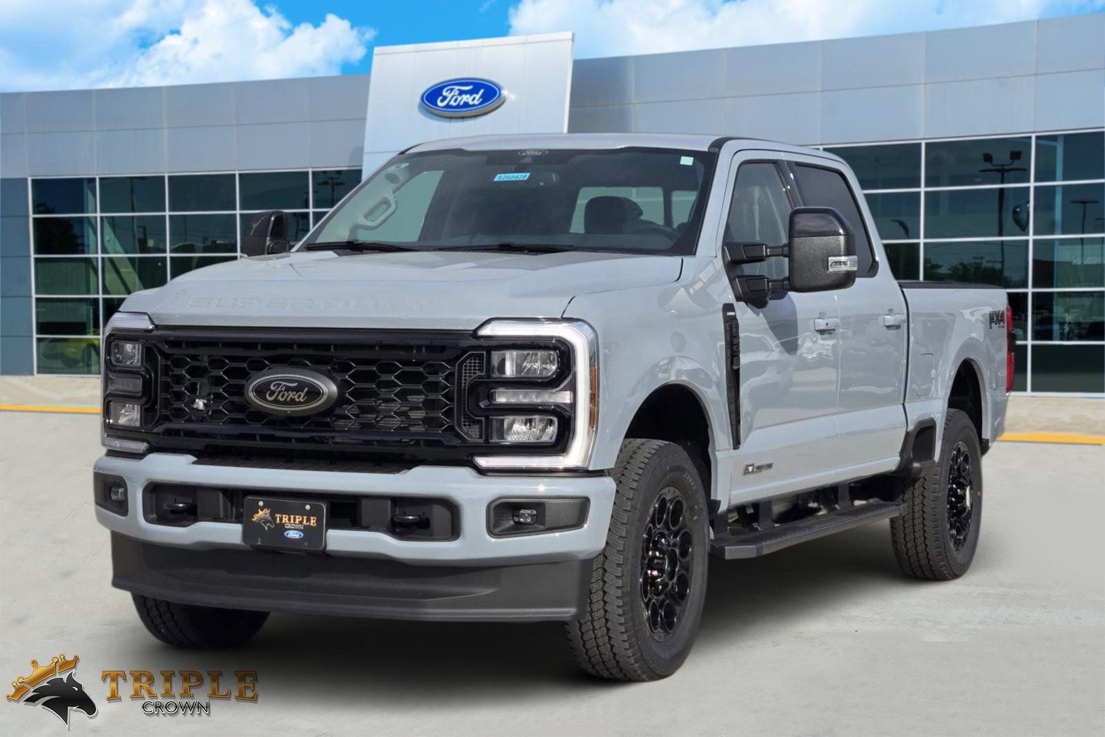 New 2026 Ford F250 Lariat w/ Black Appearance Package AWD/4WD image 2