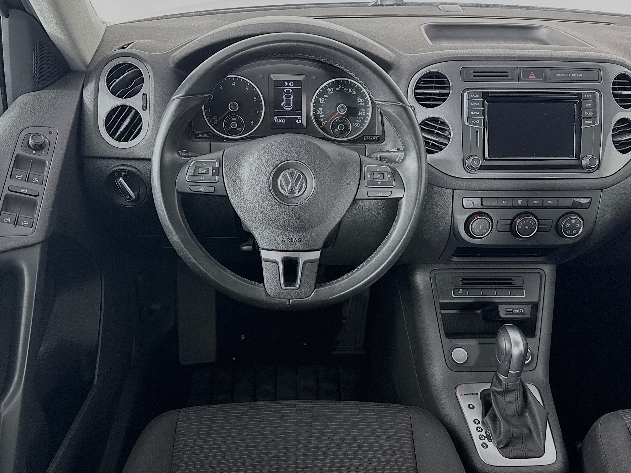 Used 2017 Volkswagen Tiguan Limited w/ Premium Package AWD/4WD image 20