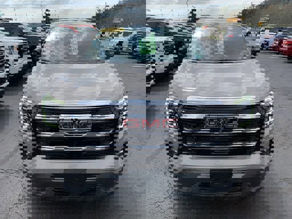 Used 2025 GMC Terrain Elevation image 10