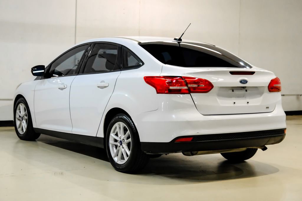 Used 2017 Ford Focus SE FWD image 8