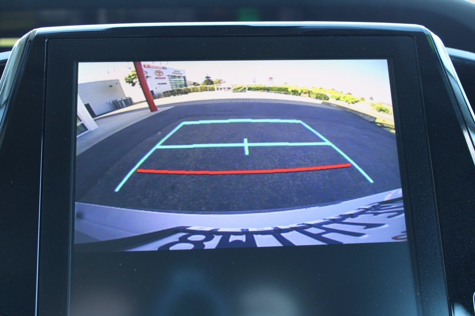 Used 2020 Toyota Prius Prime XLE FWD image 19