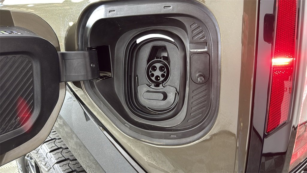 Certified 2025 GMC Hummer EV 2X w/ LPO, Cargo Utility Package image 42