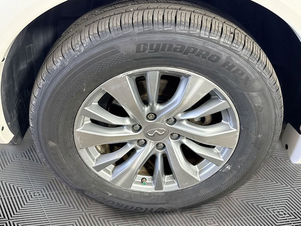 Used 2016 INFINITI QX80 2WD image 33