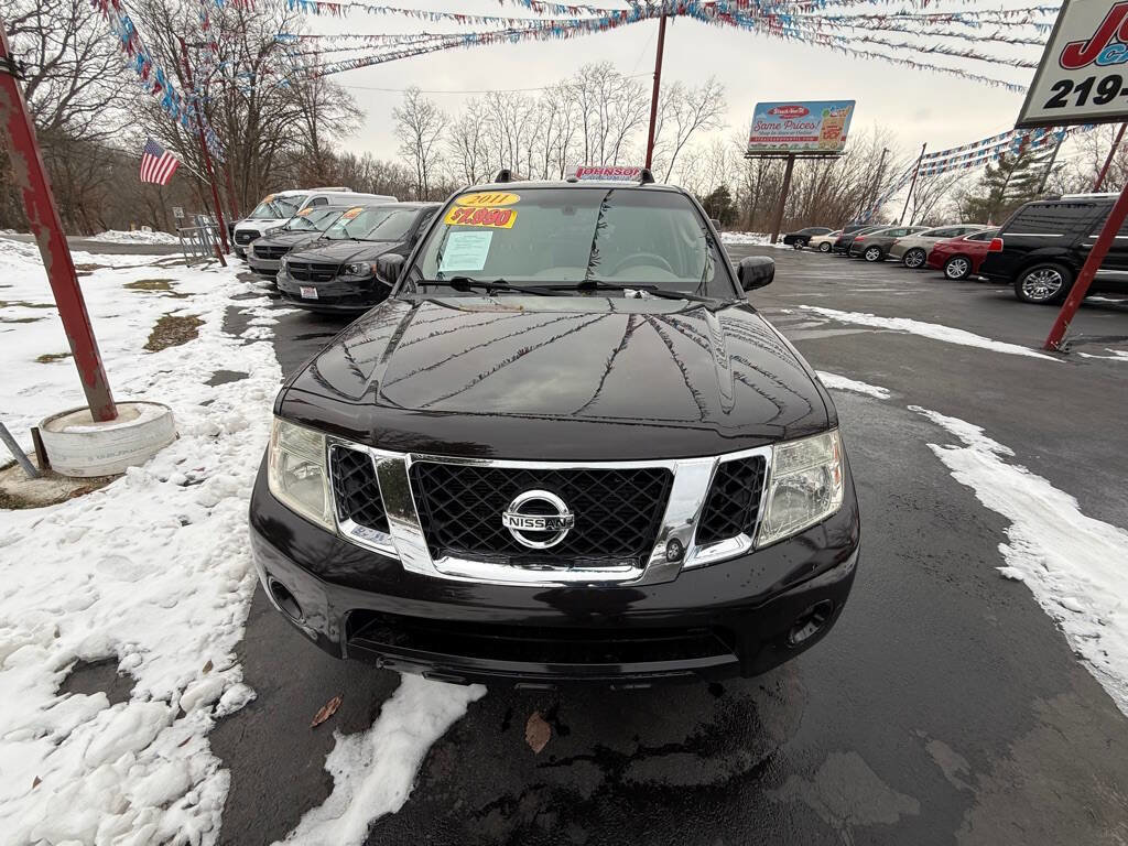 Used 2011 Nissan Pathfinder Silver image 3
