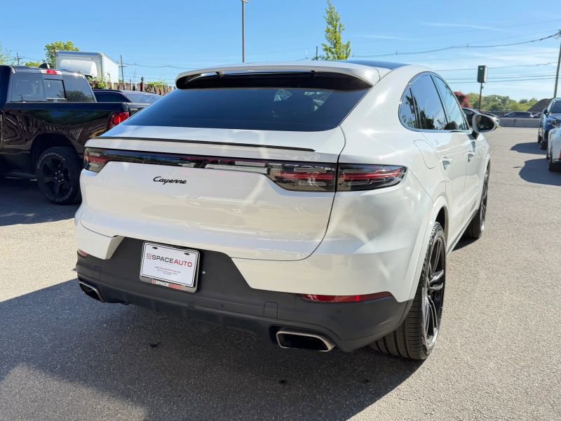 Used 2021 Porsche Cayenne Coupe AWD/4WD image 6
