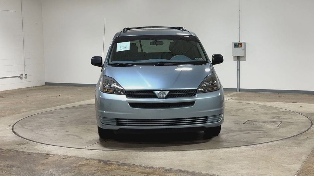 Used 2005 Toyota Sienna LE FWD image 3