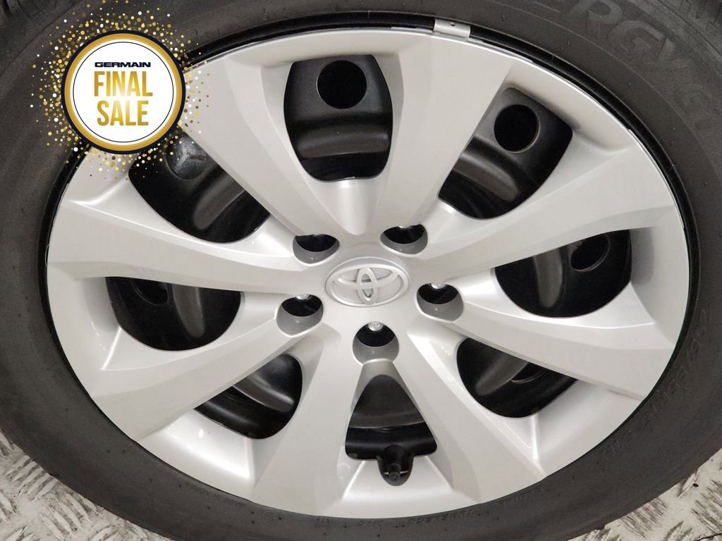 Used 2025 Toyota Corolla LE image 10