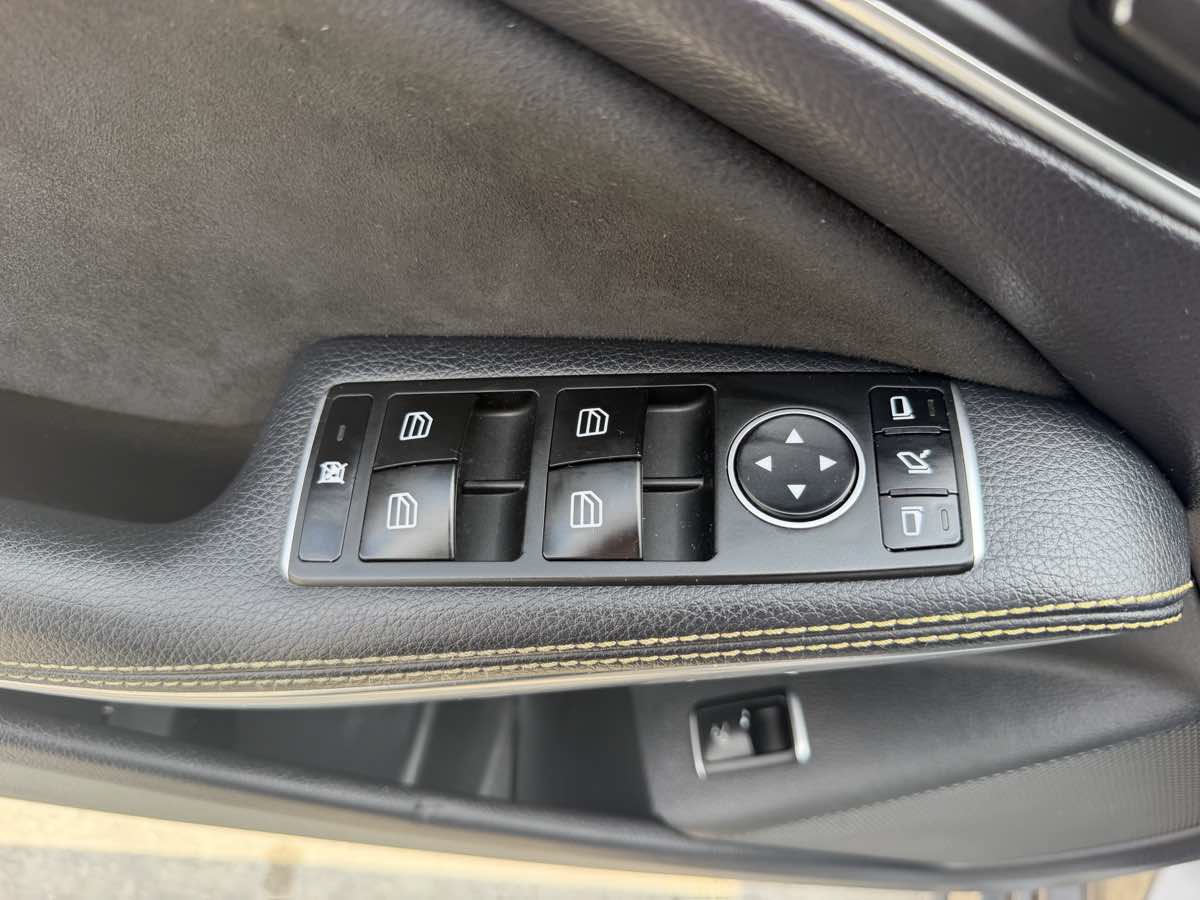 Used 2014 Mercedes-Benz CLA 250 4MATIC w/ Edition 1 Package image 12