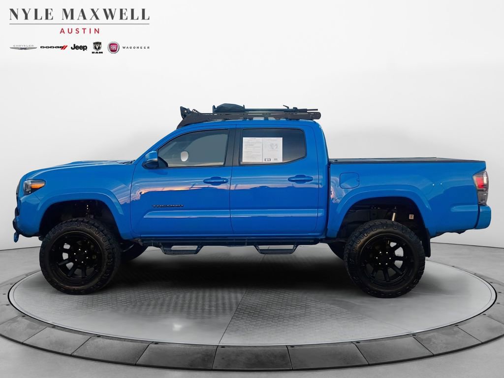 Used 2020 Toyota Tacoma TRD Sport w/ TRD Premium Sport Package image 3