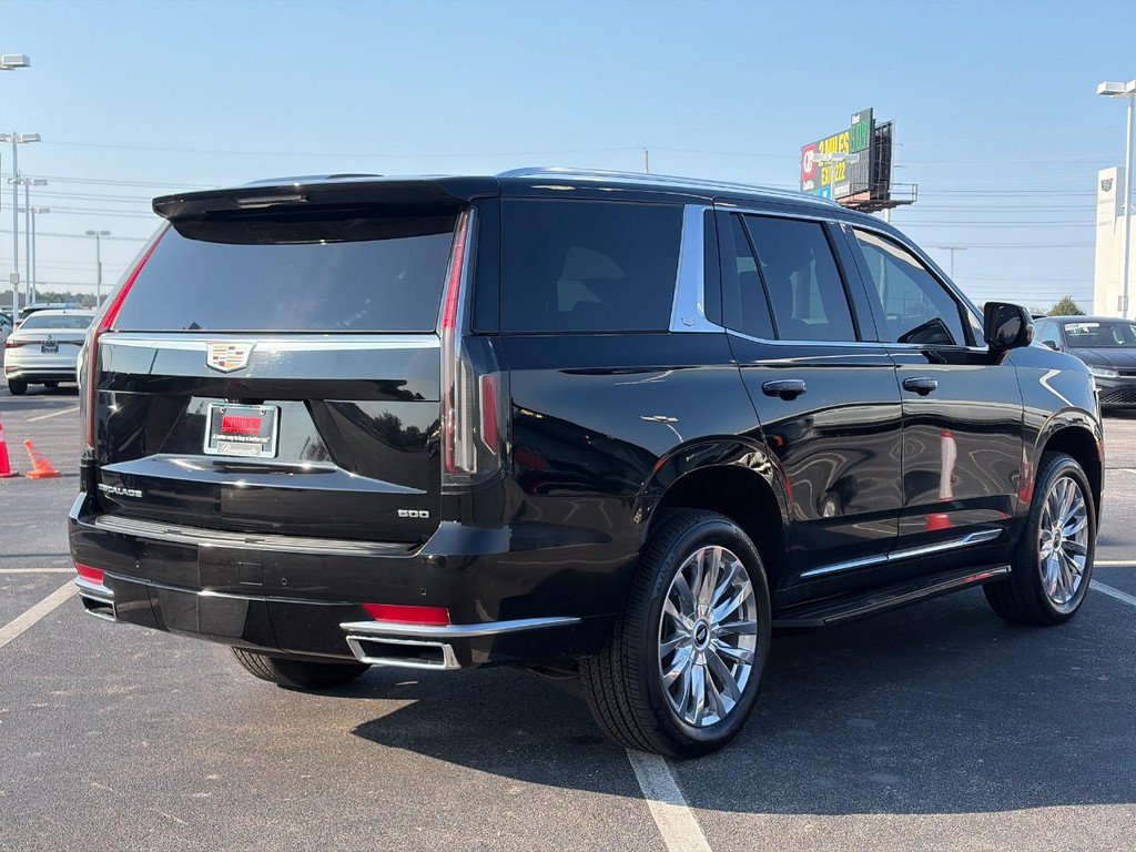 Used 2023 Cadillac Escalade Premium Luxury AWD/4WD image 3