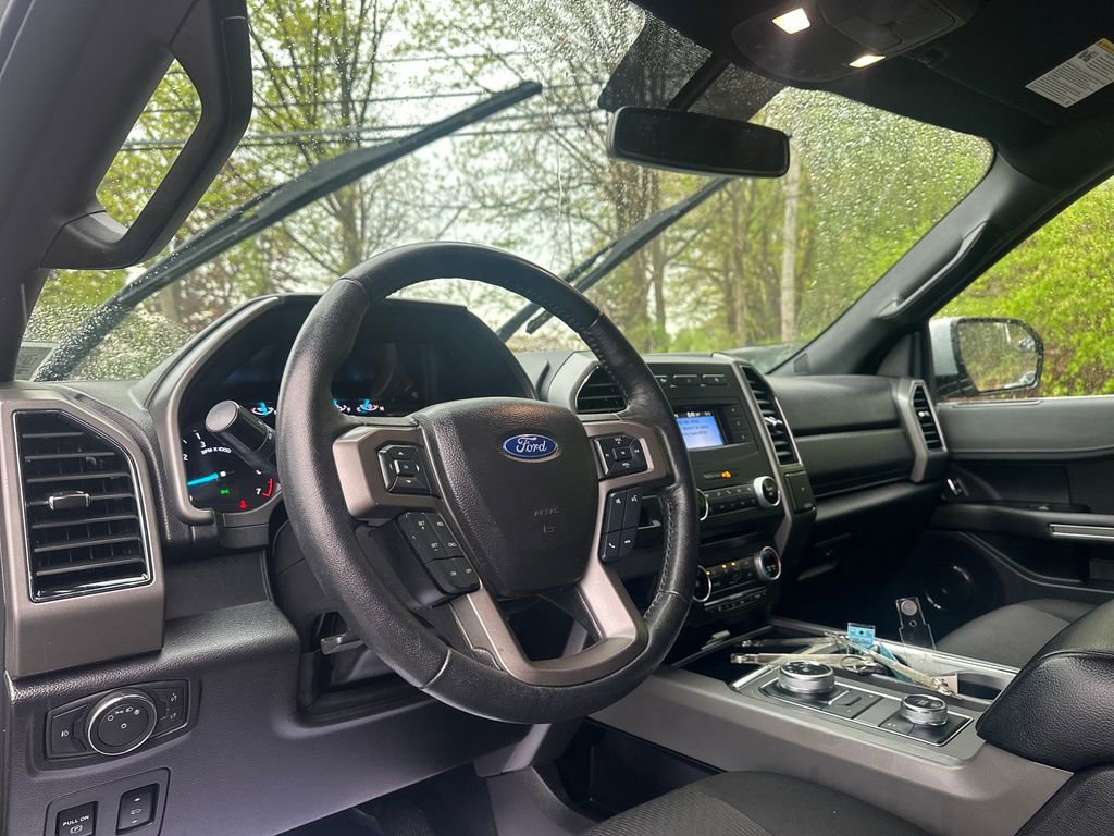 Used 2018 Ford Expedition XLT AWD/4WD image 6