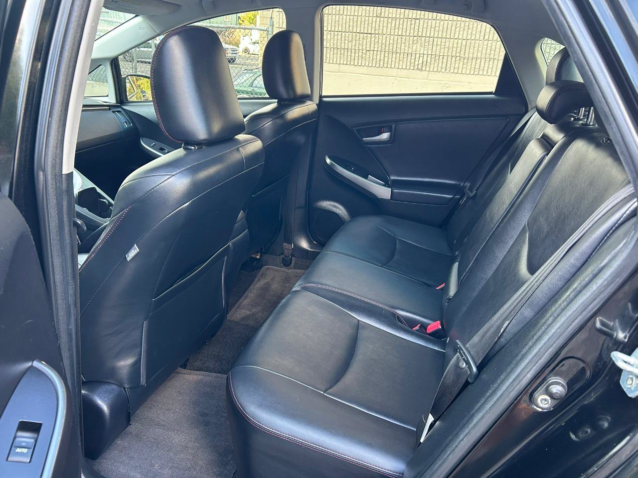 Used 2013 Toyota Prius Persona Series FWD image 11