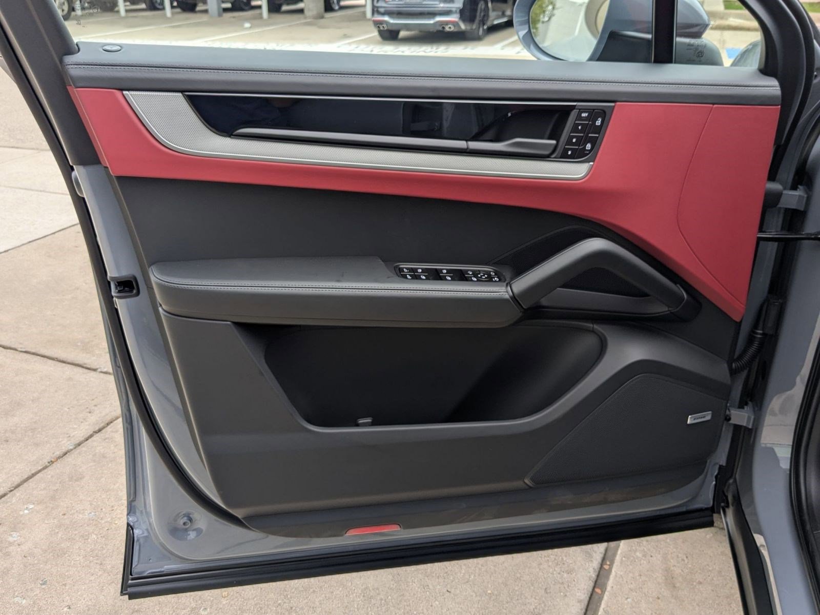 New 2026 Porsche Cayenne Coupe image 13