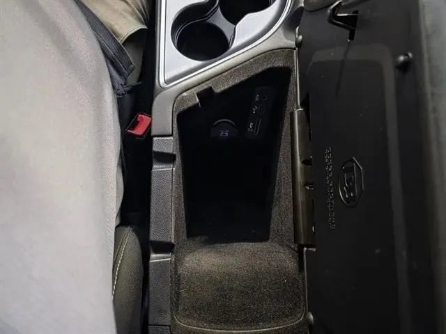 Used 2015 Dodge Challenger R/T w/ Quick Order Package 28B R/T image 28