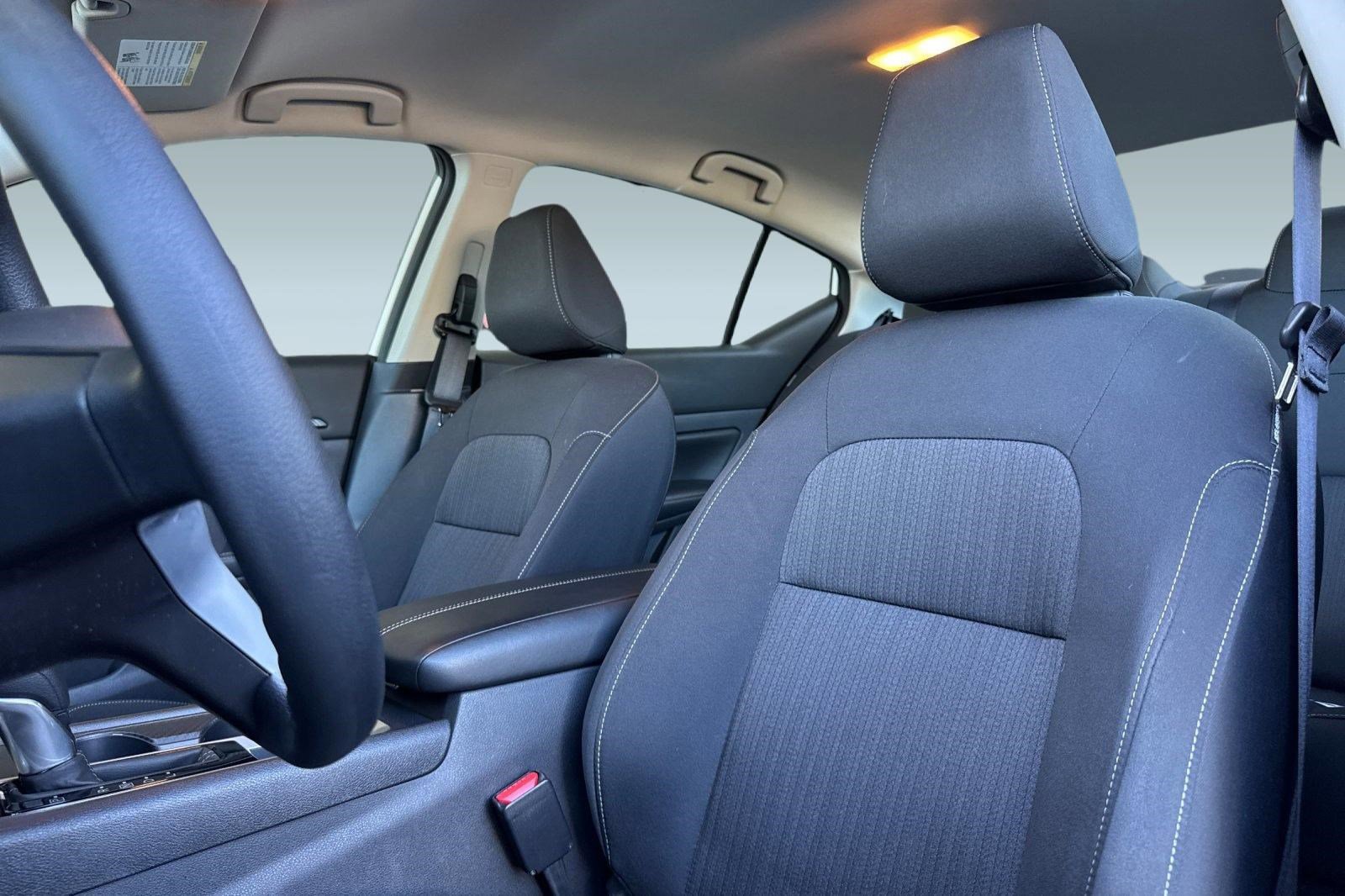 Used 2025 Nissan Altima 2.5 SV image 24