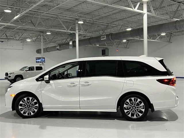 New 2026 Honda Odyssey Elite image 8