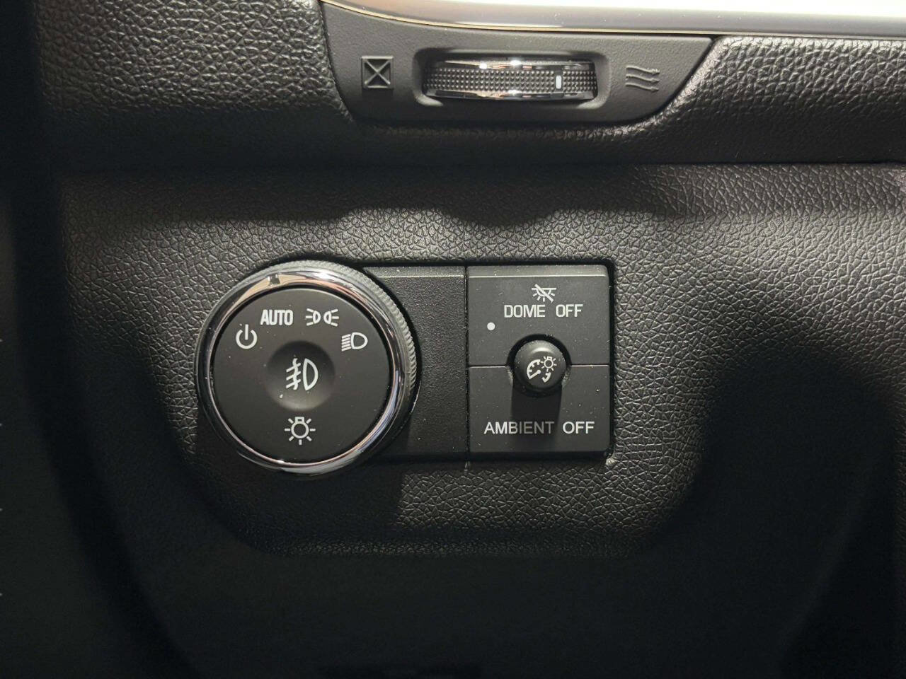 Used 2016 Chevrolet Traverse LT w/ Style and Technology Package image 40
